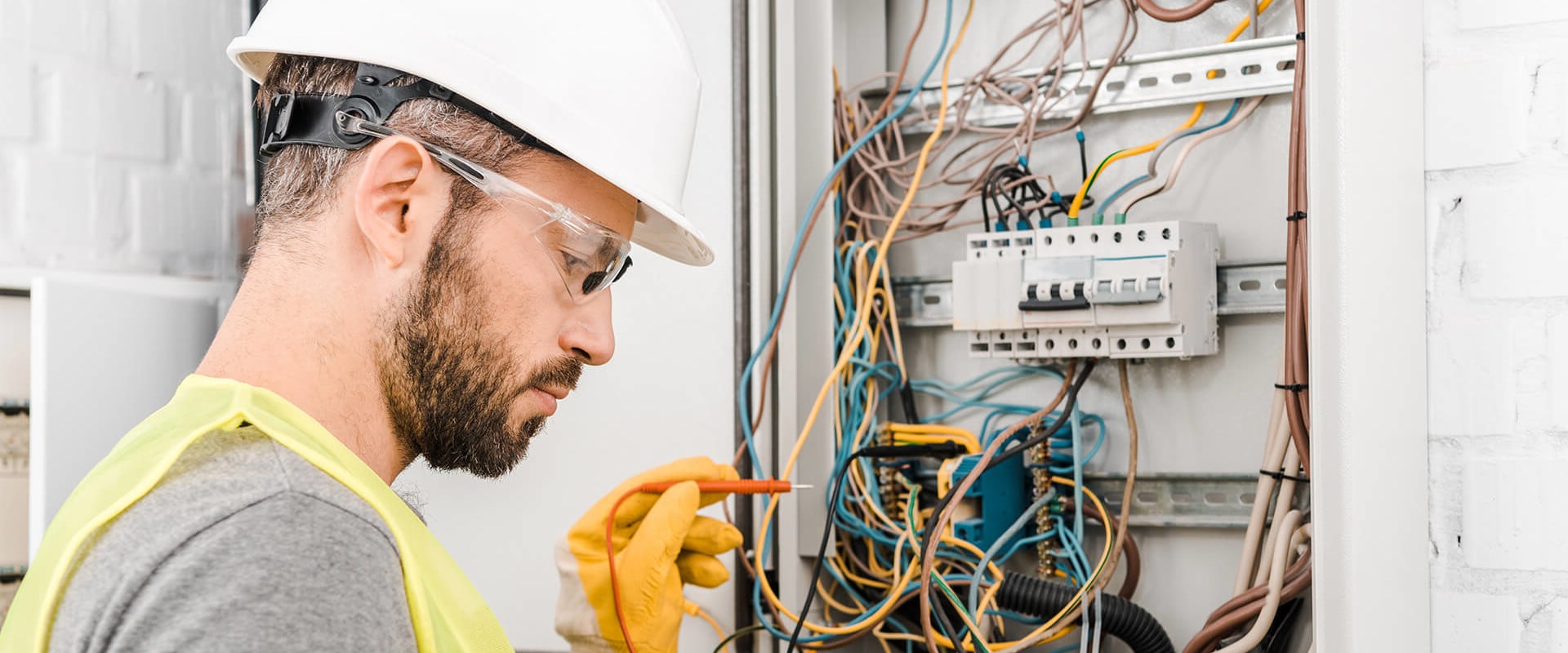 Wired Right: How to Choose the Best Residential Electrician for Your Home
